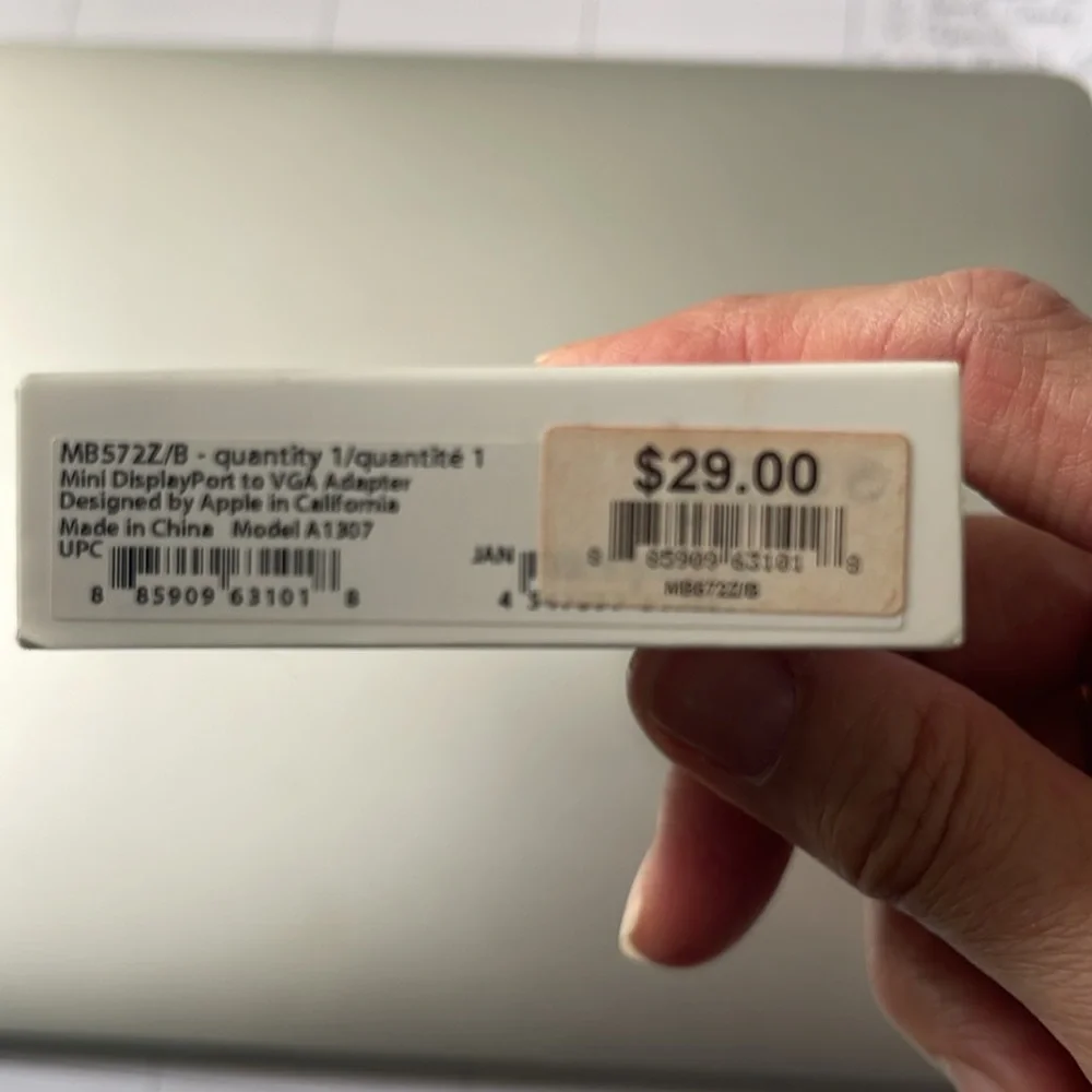 Apple Mini Display Port to VGA adapter - NEW IN box